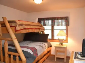 Los Pinos by Ski Village Resorts