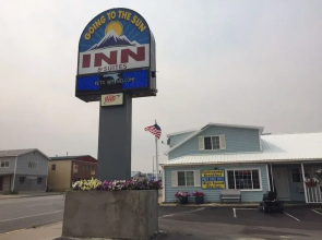 Going To The Sun Inn And Suites