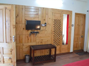 Hotel Burans And Restaurant