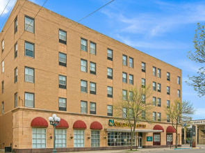 Quality Inn & Suites Virginia MN