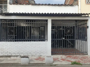 Mom's house colombia