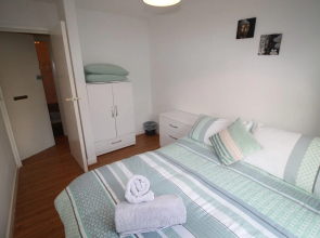 Richmond Court Apartment by Cardiff Holiday Homes
