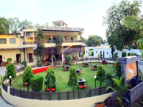 Hotel Saroj Sagar - Sagar