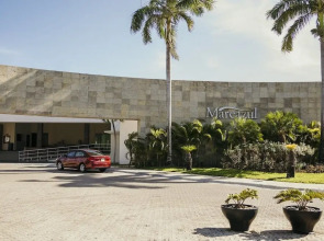 New Casa Paradise Ocean View 2 Bedroom Apts