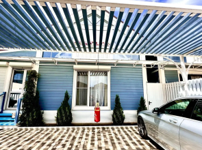 Cottage on Biryuzovaya 20