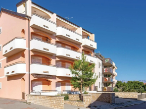 Amazing Apartment in Povljana With 2 Bedrooms