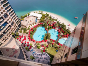 Отель Khalidiya Palace Rayhaan by Rotana 