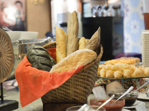 Le Grande Bali Hotel