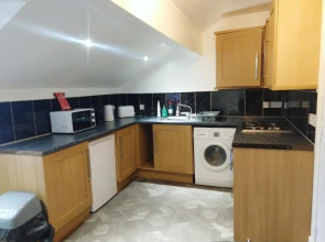 Derwent Street Apartment 3 - Self Contained - 2 Bed Self Catering Apartment