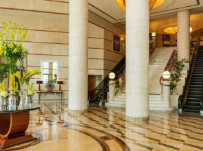 Sheraton Dubai Creek Hotel & Towers