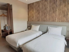 LYNN Hotel Serang