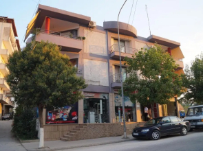 Flora Apartments