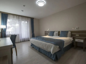 Campus Alba at Hotel Castello Mare