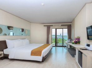 The Pattaya Discovery Beach Hotel Pattaya