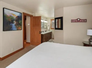 Mt Baker-AC-Hot Tub-4BR/3.5BA