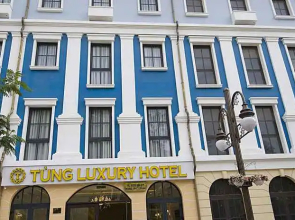 Luxury Hotel