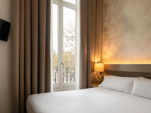 Duquesa Suites Landmark Hotel by Duquessa Hotel Collection