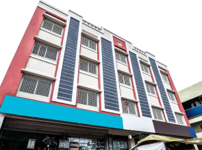 OYO 9930 Hotel AVS Residency