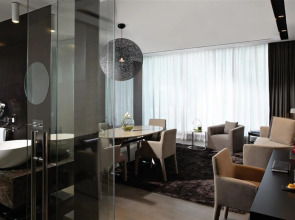 Отель The Canvas Dubai - MGallery Hotel Collection