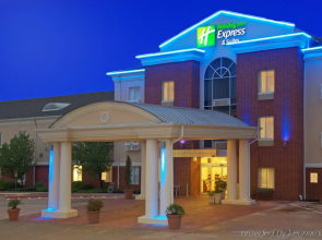 Holiday Inn Express Hotel & Suites Livingston by IHG