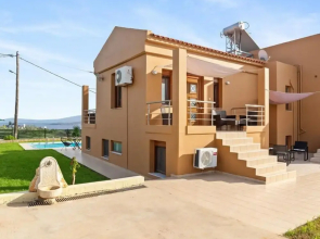 Villa Roula 3BR Seaview Villa in Chania