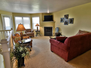 Unit 110 2 Bd/ 2 Ba Condo 2 Bedroom Condo by RedAwning