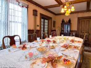 Rosewood Inn