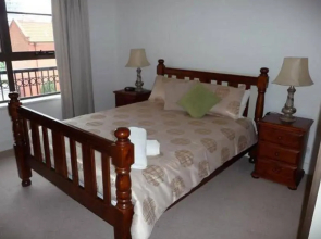 Luxury Stay in the East End Accommodation