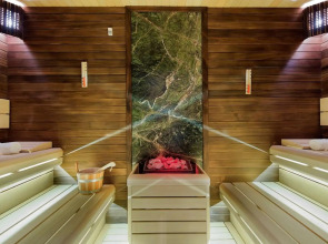 DoubleTree by Hilton Hotel Istanbul - Piyalepasa