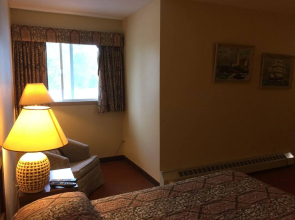Blueberry Hill Motel