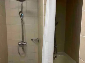 Modern Skyline Sea View 2BR Apartment