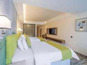 Anshu Hotel