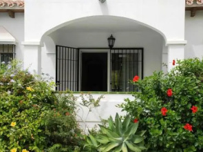 Califa Apartment