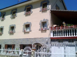 Apartment With 3 Bedrooms in Cangas de Narcea, With Wonderful Mountain View, Private Pool, Enclosed Garden