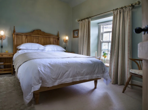 Nantgwynfaen Organic Farm B&B Wales