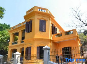 92 Castle Villa Hotel