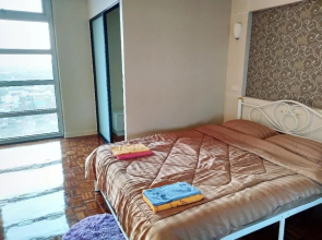 21C Riviera Up Condominium