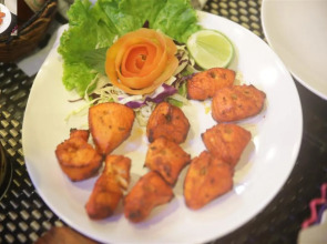 Rayaan Oriental Guest House & Restaurant