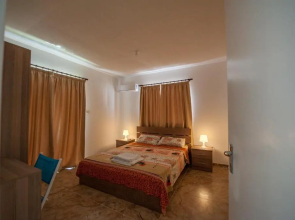 Ha.De.Co. Holiday Apts -Apartment B