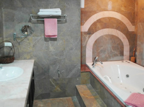 Chaweng Lakeview Residence