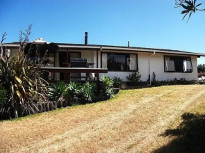 Relax at Pauanui - Pauanui Holiday Home