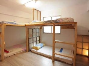 Wave Elephant Backpacker Hostel