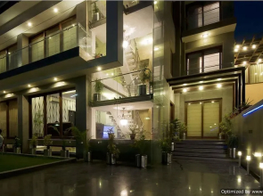 Asian Suites A 585 IFFCO Metro station