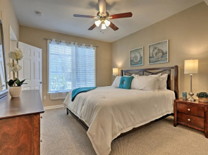 Walk to Beach: Lavish Resort Escape in Galveston!