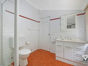Kozyguru | Surry Hills | Classic Terraced House