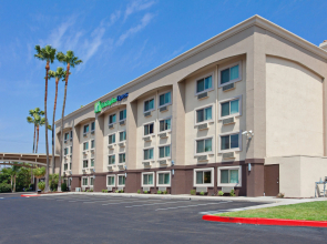 Holiday Inn Express San Bernardino - Colton by IHG