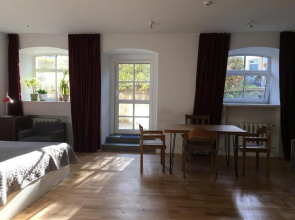 Mini Home Bookshop Studios