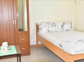 Charlina Rooms for Rent