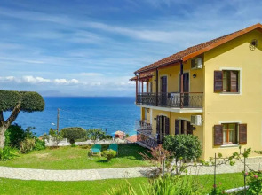 Eleni's Apartments & Studios 1