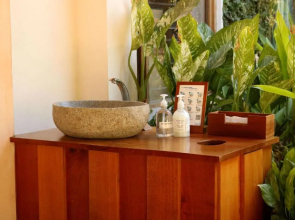 Capitán Suizo Beachfront Boutique Hotel